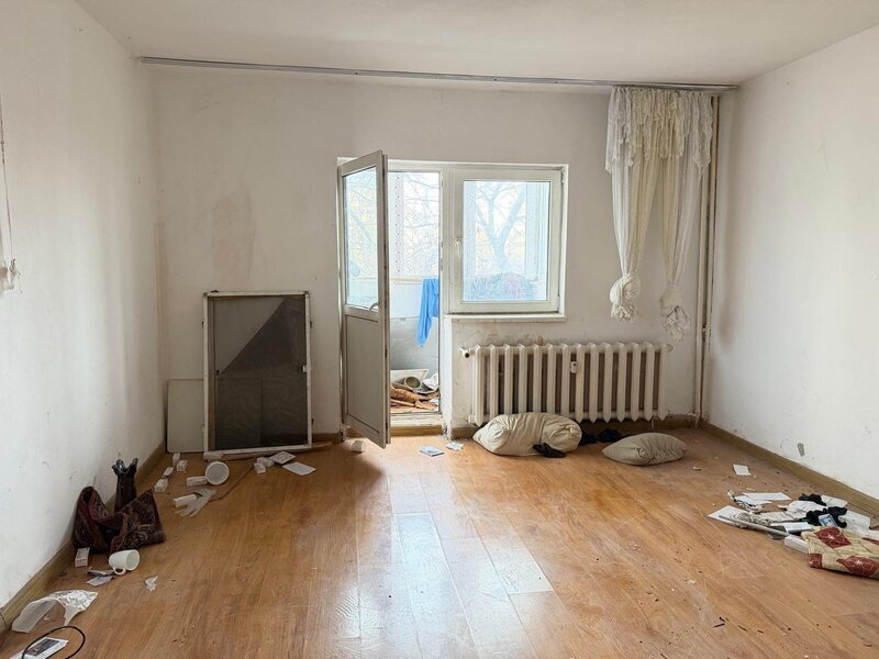 Calea Vitan, intersectie Foisorului, 5 minute Mall Vitan, bloc 1988