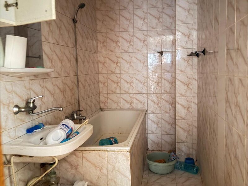 Calea Vitan, intersectie Foisorului, 5 minute Mall Vitan, bloc 1988